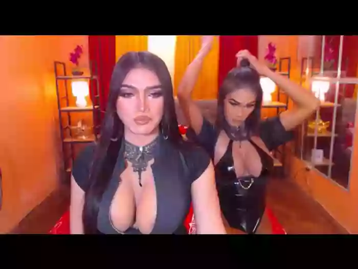 LaraSmithSabrinaSumaDuo