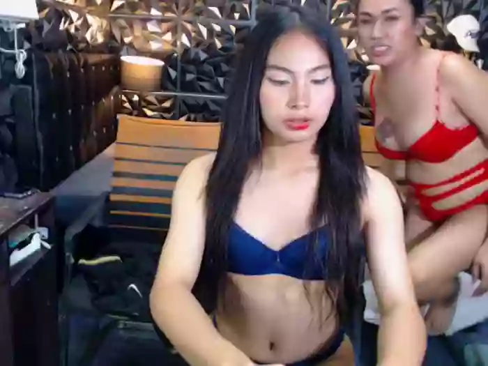 ThreeLadyTransCumForYou