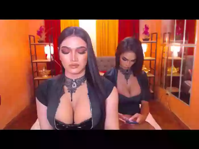 LaraSmithSabrinaSumaDuo