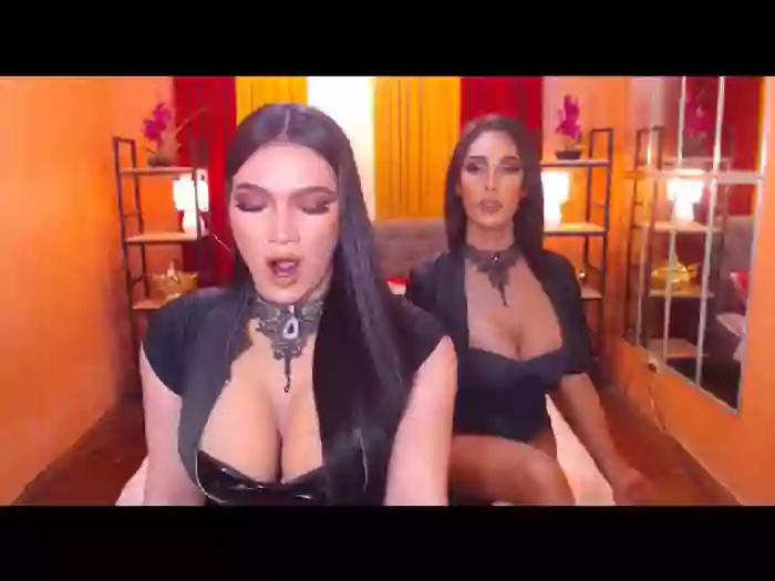 LaraSmithSabrinaSumaDuo