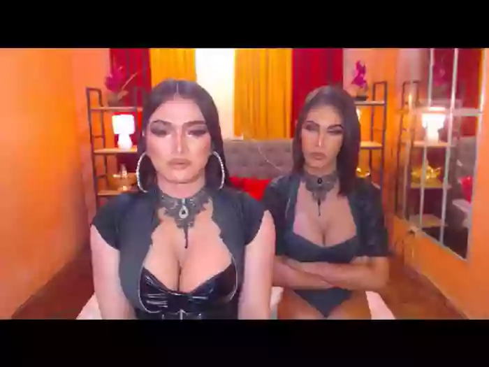LaraSmithSabrinaSumaDuo