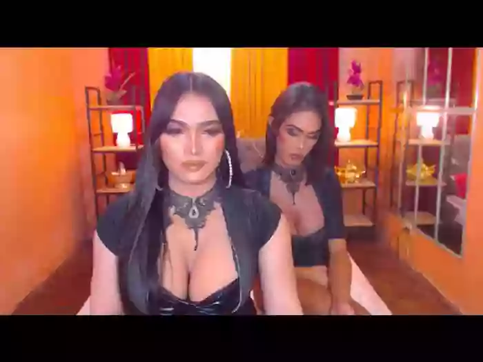 LaraSmithSabrinaSumaDuo