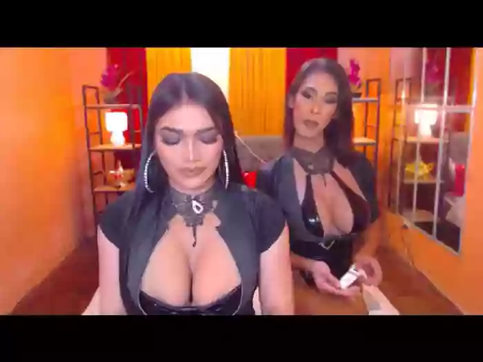 LaraSmithSabrinaSumaDuo