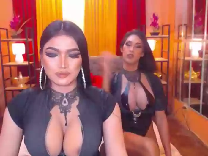 LaraSmithSabrinaSumaDuo