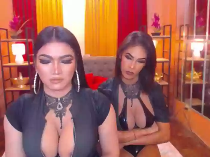 LaraSmithSabrinaSumaDuo