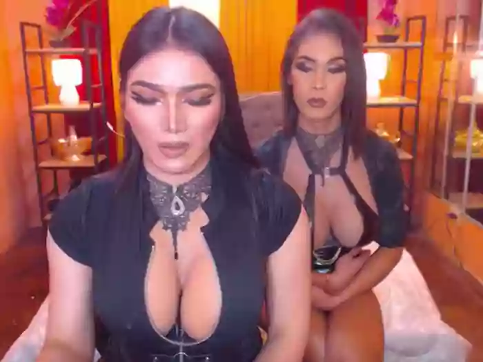 LaraSmithSabrinaSumaDuo