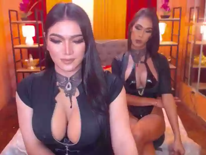 LaraSmithSabrinaSumaDuo